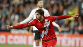 欧冠小组赛风云突变：皇马险胜本菲卡，积分榜局势紧张